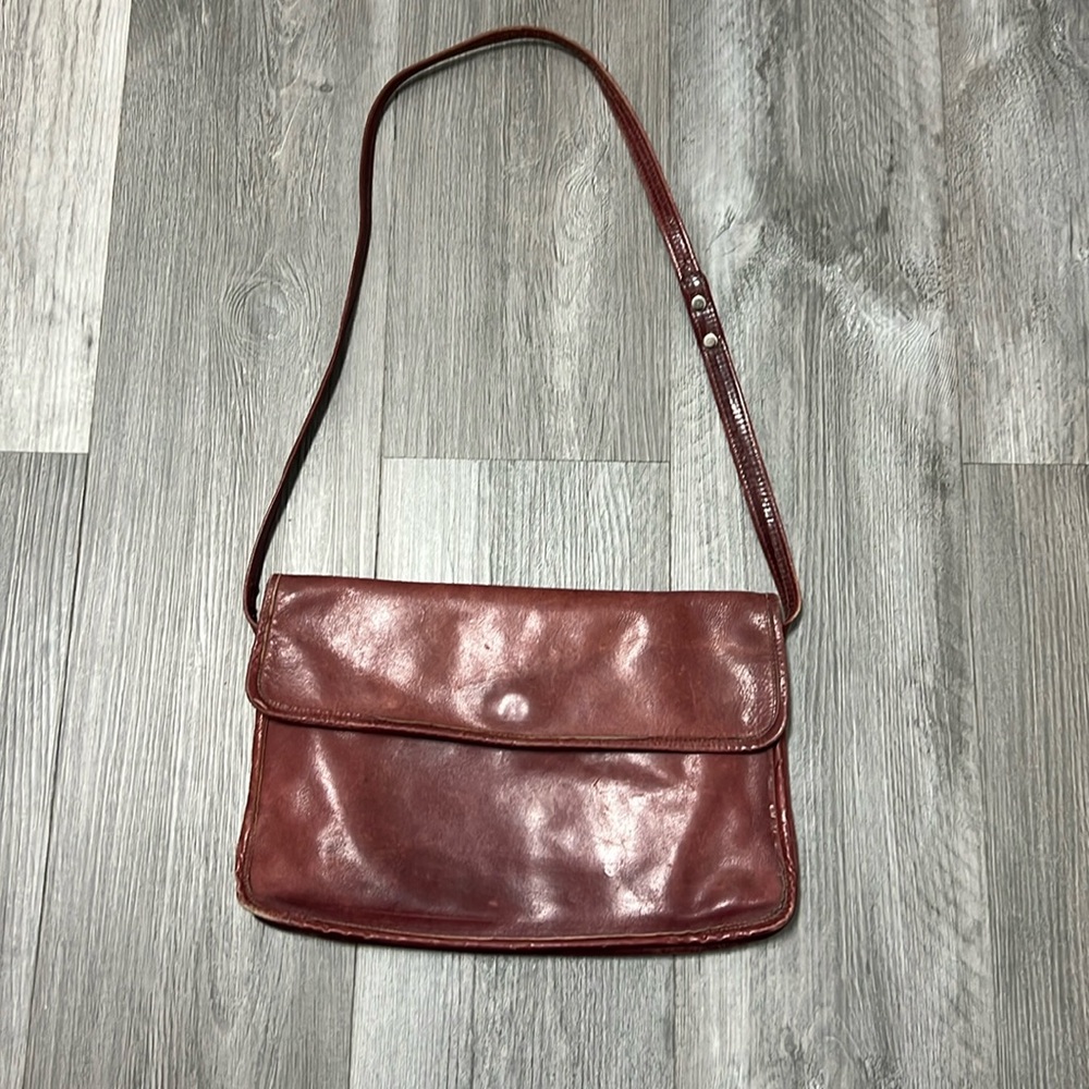 Dick Muller designer craftsman leather shoulder purse- medium size